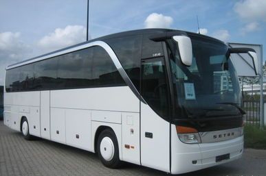 Autobusu īre 40 vietas